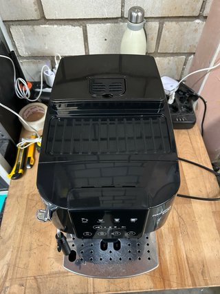 Cafetera DeLonghi Magnifica Start