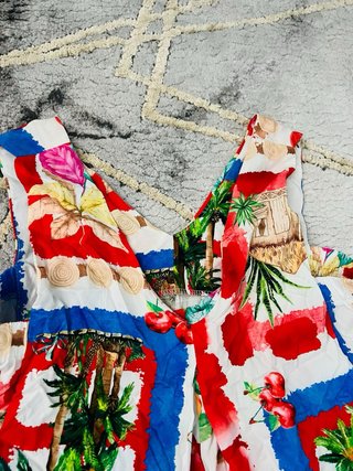 Blusa estampado tropical