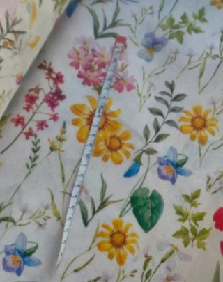Tela loneta estampada flores 1x1,40 m