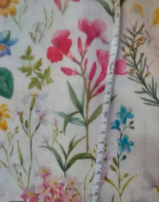 Tela loneta estampada flores 1x1,40 m