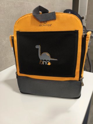 Pack Trona + alzador portatil Olmitos dino 105€