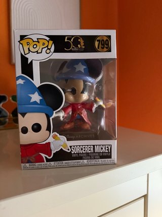Funko Pop! Sorcerer Mickey 799 Disney Archives