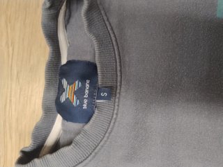 Sudadera Blue Banana gris con X verde