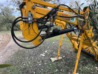 Tractor New Holland 70-56 con pala