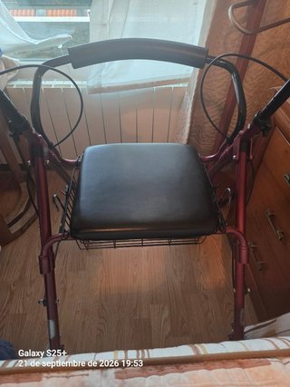 Andador para ancianos casi nuevo