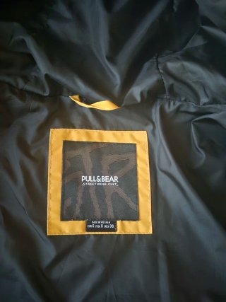 Abrigo chico Pull&Bear amarillo