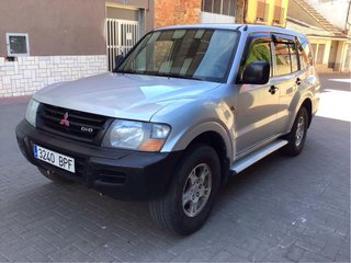 Mitsubishi Montero 2001
