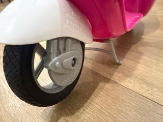 Vespa Barbie Rosa Juguete