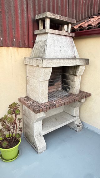 Barbacoa de piedra para terraza