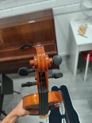 Violín Yamaha 4/4 con estuche y arco