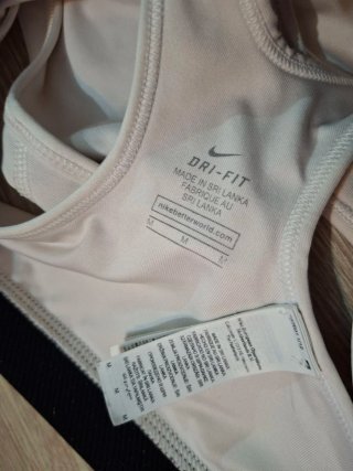 Sujetador deportivo Nike blanco.talla M