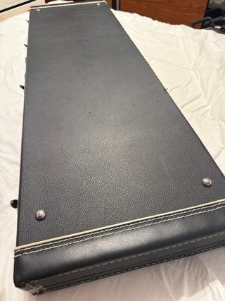 Estuche Thomann Guitarra/Bajo Negro