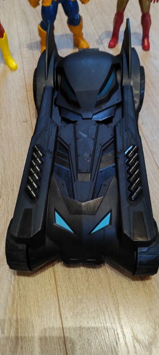 Pack Figuras Superhéroes y Batmóvil