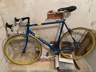 Bicicleta de carretera azul Coppi