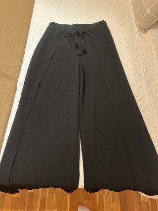 Pantalón Zara fluido negro