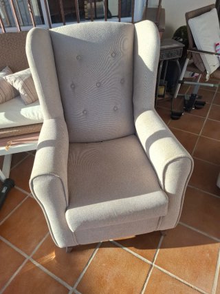 Sillón de descanso tapizado