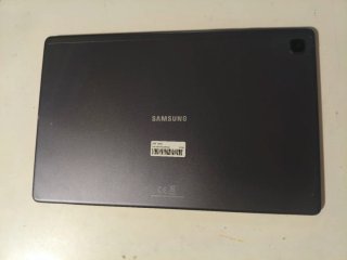 Samsung Galaxy Tab A7 con Funda Verde