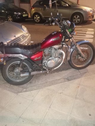 Yamaha Special 250 Roja
