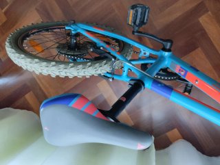 Bicicleta Cube Race 200 20''