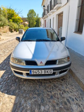 Mitsubishi Carisma 2001
