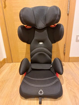 Silla de coche Takata negra