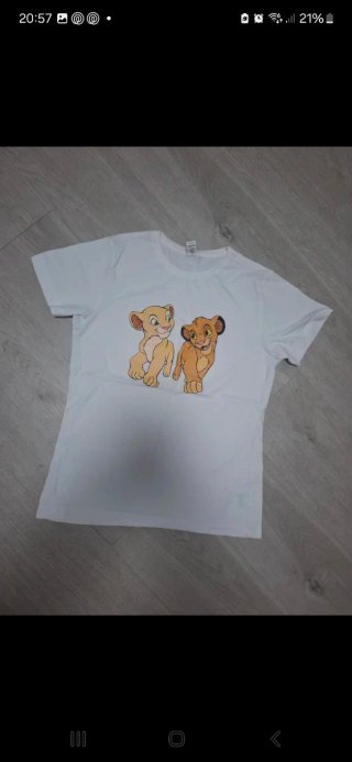 Conjunto Simba T-shirt y Jeans Mujer.