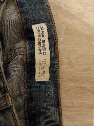 Pantalón vaquero mujer con adornos