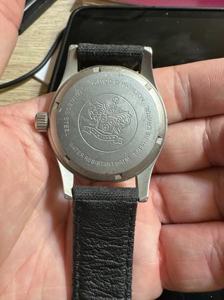 Hamilton Khaki Field Quartz 38mm - Hecho en Suiza