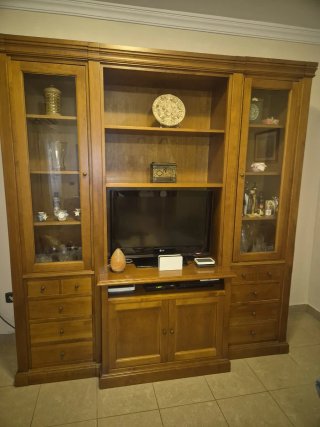 Mueble de salón comedor madera y cristal
