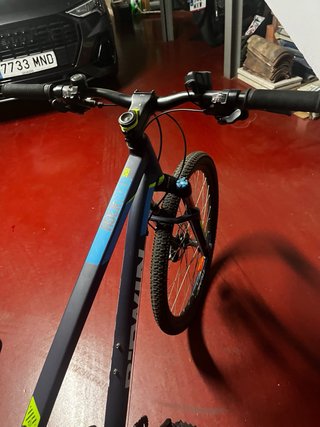 Bicicleta B'TWIN Azul y Negra