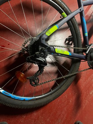 Bicicleta B'TWIN Azul y Negra