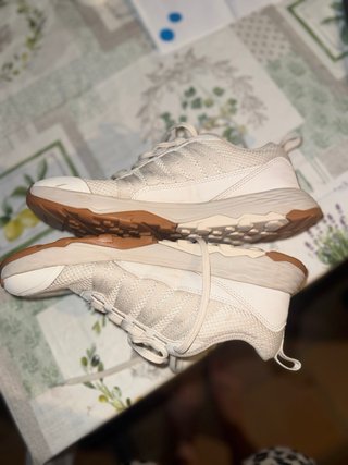 Zapatillas Botas Montaña Beige