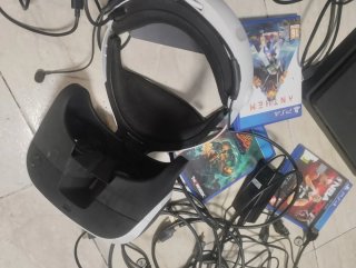 PS4 (PlayStation 4) Negra + Accesorios