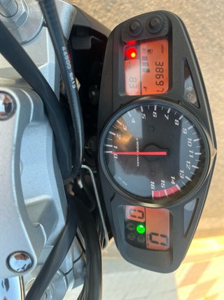 Suzuki GSR 600 Naked 2008 Negra