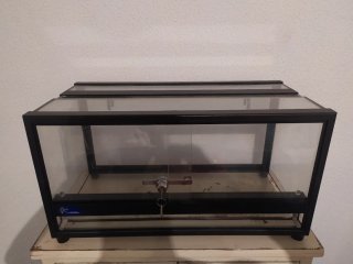 Terrario 60x31x31 con ventilación y cerradura