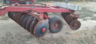 Grada de discos y cultivador
