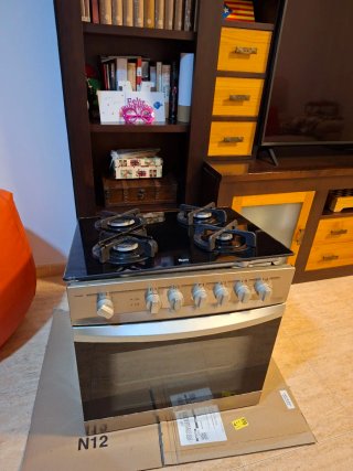 Placa de gas Teka 4 fuegos y horno eléctrico