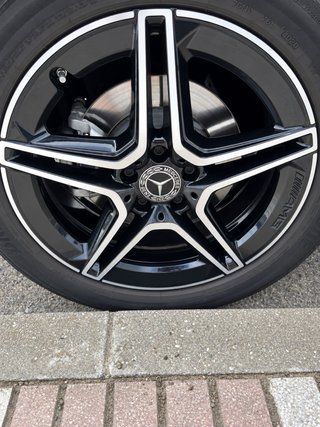 Mercedes-Benz GLA (H244) 2021