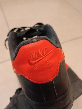 Zapatillas Nike Air Force 1 Negras Naranja