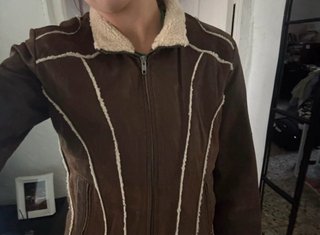 Chaqueta cuero forro sherpa marrón
