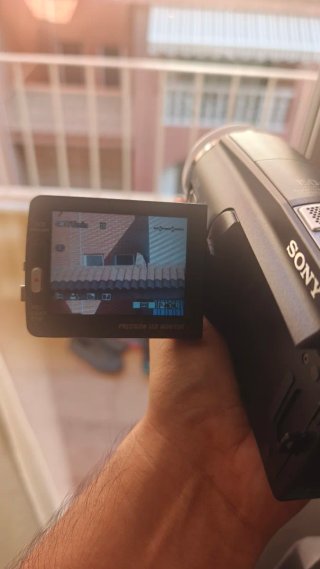 Sony Handycam HC1000E 3CCD TAPELESS