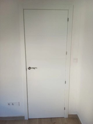 Montaje de puertas y tapetas