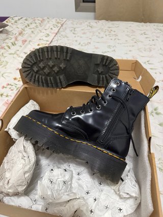 Botas Dr. Martens Negras Plataforma