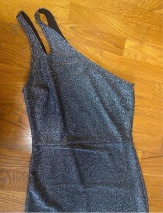 Vestito monospalla scintillante taglia S