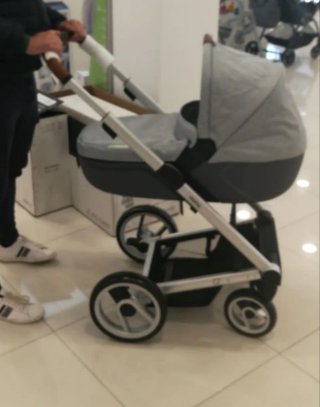 Carrito Mutsy I2. Lo vendo por piezas sueltas.