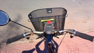 Bicicleta de paseo Orbea con cesta