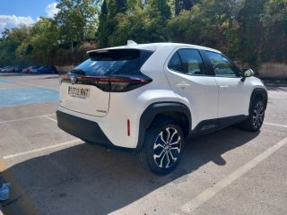 Toyota Yaris Cross 2024 híbrido
