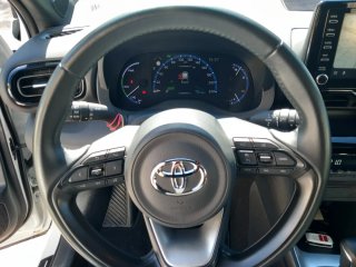 Toyota Yaris Cross 2024 híbrido