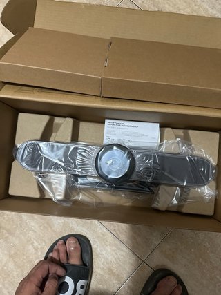Logitech MeetUp 4K + Soporte TV Mount NUEVO