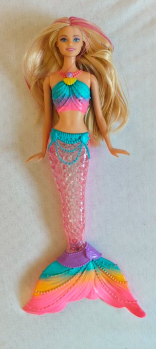 Barbie Sirena Luces Arcoíris